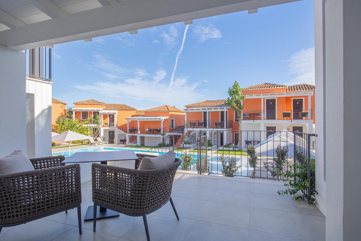 164-camera-deluxe-231102-53422340-18_room_carousel